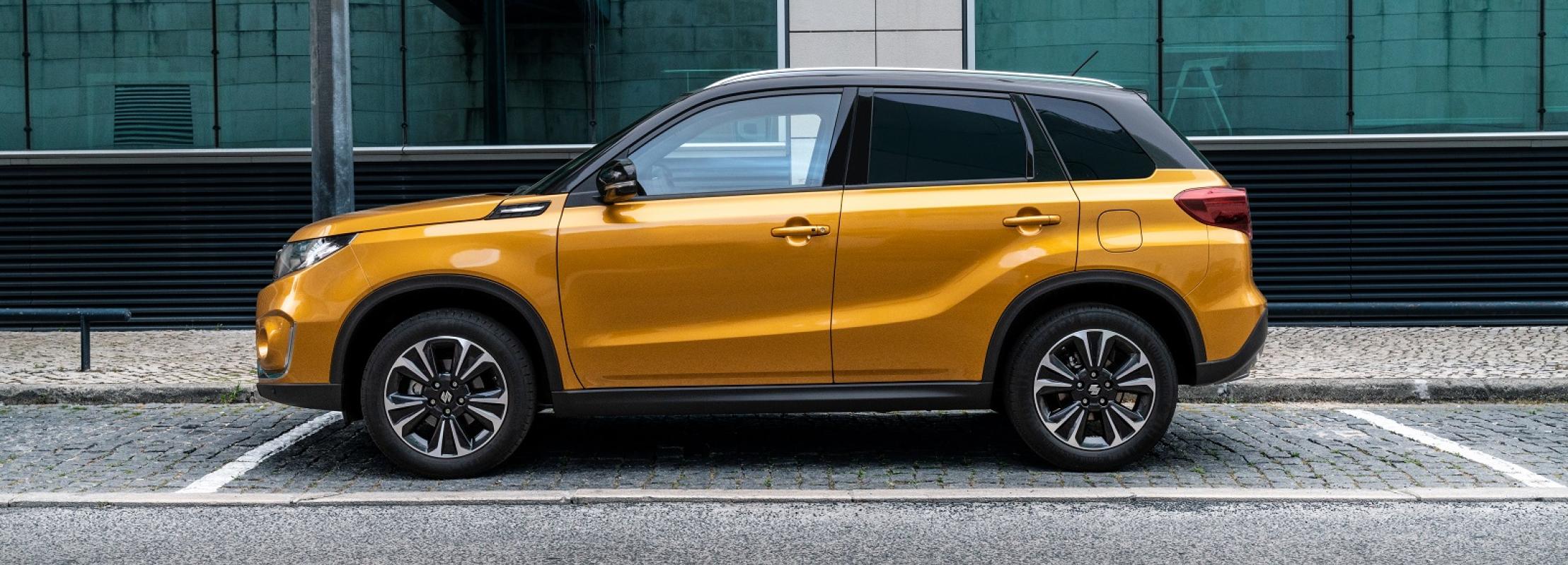 Oranje Suzuki Vitara